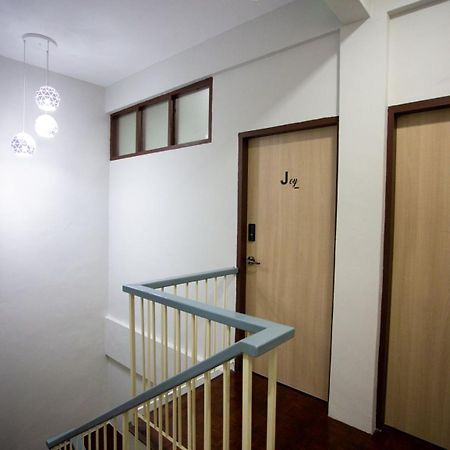 Hom2Rex Kuching Homestay Taman Timberland Экстерьер фото